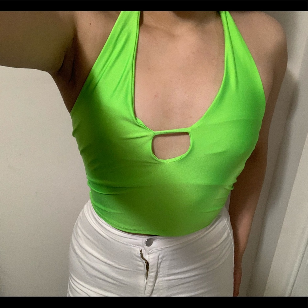 Neon green top from forever 21 💚
